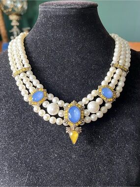 Vintage Faux Pearl Blue Yellow Baroque Statement Necklace Regency Hollywood